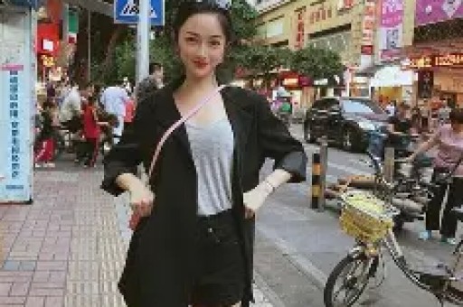 演员蒋毅被曝隐婚生子女方点赞默认身份公园遛娃画面意外曝光