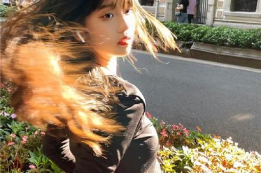 三山凌辉被曝出轨后毫不遮掩亲密姿态
