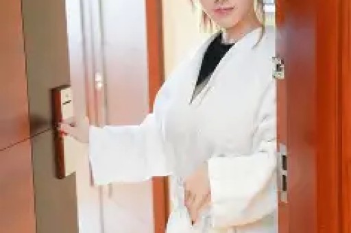拼命立好男人人设却被曝在老婆孕期出轨？